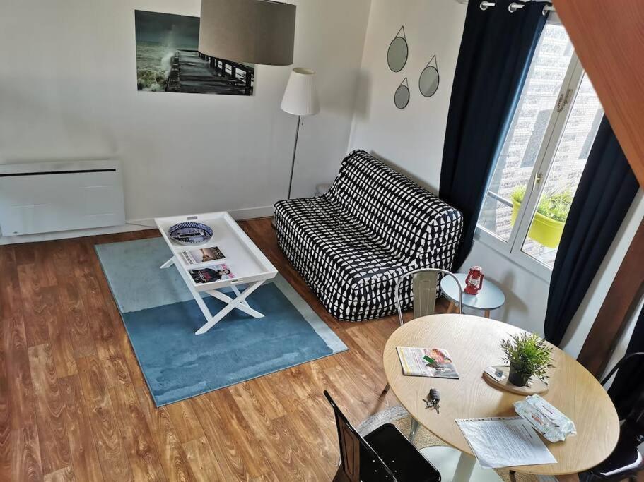 Entre Port Et Plage Apartment Dieppe Bagian luar foto